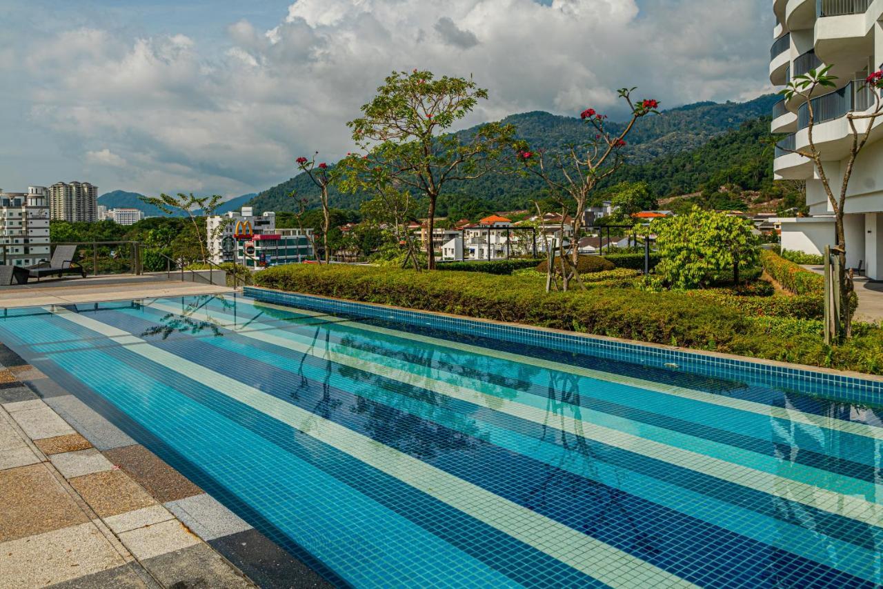 Fantasy Funland Retreat By The Only Bnb Tanjung Tokong Esterno foto